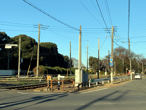 日工前踏切