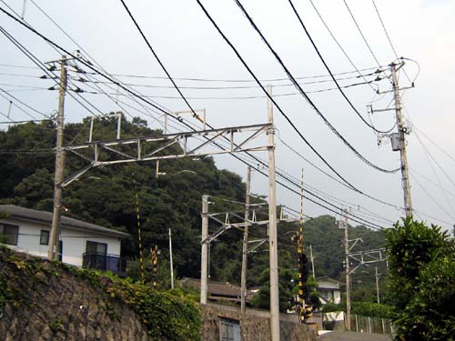 車両基地の手前の踏切