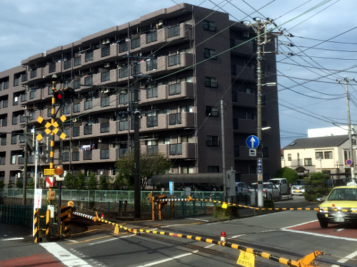 八間踏切